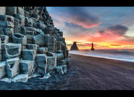 Vik_Reynisfjara.jpg Vik_Reynisfjara.jpg
